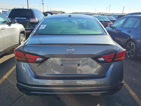 Used 2024 Nissan Altima 2.5 SV image 5