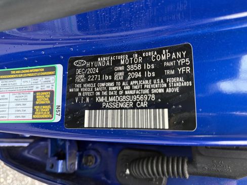 Certified 2025 Hyundai Elantra Sport image 35