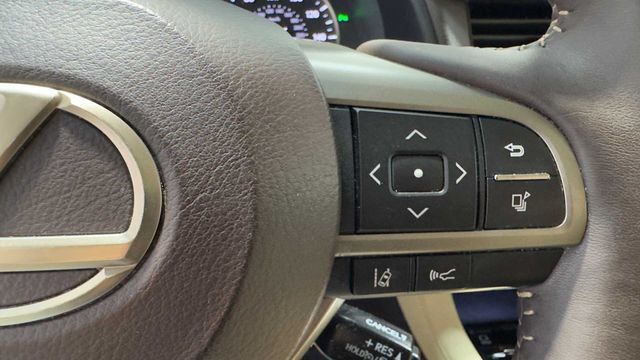 Used 2017 Lexus RX 350 FWD w/ Premium Package image 32