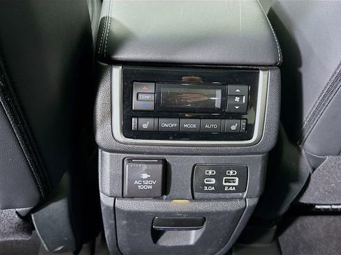 Used 2023 Subaru Ascent Touring AWD/4WD image 30