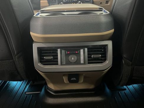 Used 2026 Ford F250 Lariat AWD/4WD image 21