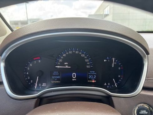 Used 2016 Cadillac SRX Luxury w/ Driver Awareness Package FWD image 9
