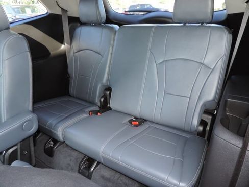 Certified 2021 Buick Enclave Essence w/ Sport Touring Edition FWD image 20