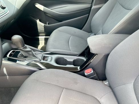 Certified 2022 Toyota Corolla LE FWD image 26