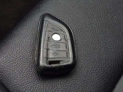 Used 2016 BMW 320i Sedan image 33