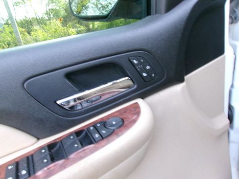 Used 2007 Chevrolet Silverado 1500 LTZ w/ Safety Package image 13