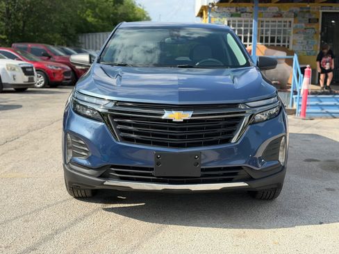 Used 2024 Chevrolet Equinox LS w/ LS Convenience Package FWD image 2