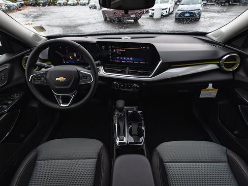 New 2026 Chevrolet Trax LT image 17