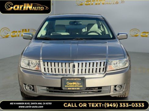 Used 2008 Lincoln MKZ image 2