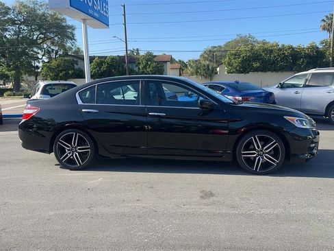 Used 2017 Honda Accord Sport Special Edition image 2