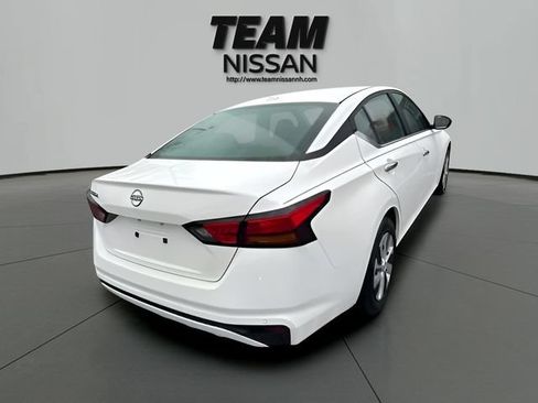 Certified 2025 Nissan Altima 2.5 S FWD image 13