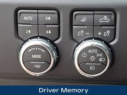 Used 2026 GMC Sierra 1500 AT4 AWD/4WD image 9