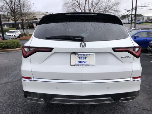 Used 2025 Acura MDX FWD w/ Technology Package image 4