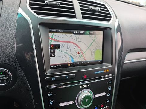 Used 2016 Ford Explorer Sport w/ Equipment Group 401A image 4