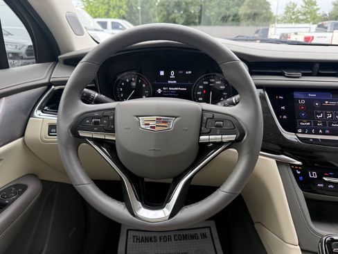 Used 2020 Cadillac XT6 Premium Luxury FWD image 24
