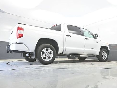 Used 2017 Toyota Tundra SR5 w/ SR5 Upgrade Package AWD/4WD image 40