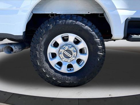 Used 2023 Ford F250 XLT AWD/4WD image 33