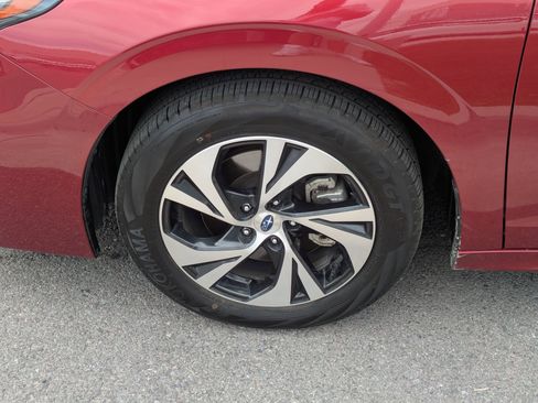 Used 2025 Subaru Legacy Premium AWD/4WD image 14