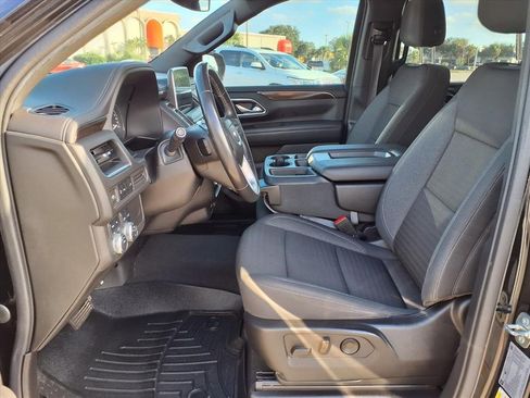 Used 2021 GMC Yukon XL SLE image 24