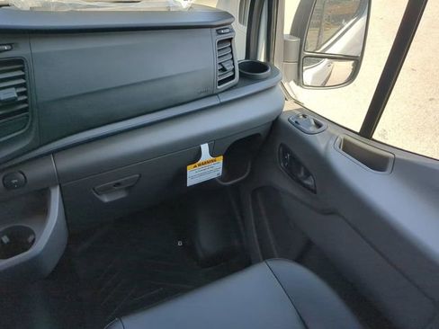 New 2025 Ford Transit 250 Low Roof image 15