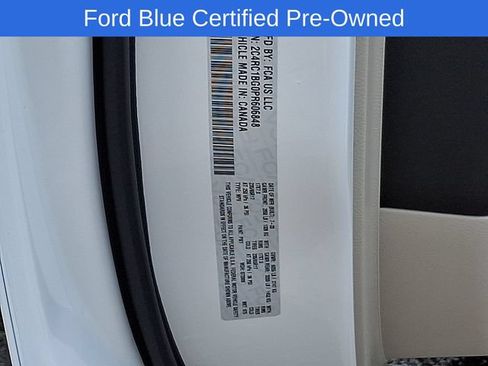 Used 2023 Chrysler Pacifica Touring-L FWD image 29
