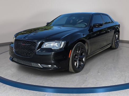 Used 2023 Chrysler 300 S RWD image 1