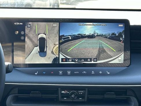 New 2026 Nissan Leaf Platinum+ w/ Cargo Package (Platinum+) FWD image 26