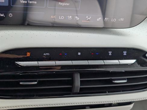 New 2026 Buick Enclave Avenir w/ Super Cruise Package image 28