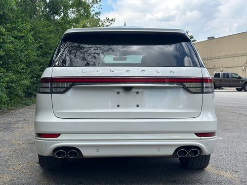 Used 2022 Lincoln Aviator Reserve w/ Equipment Group 201A AWD/4WD image 6