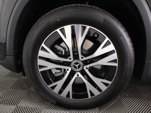 Certified 2025 Mercedes-Benz GLA 250 GLA 250 image 32