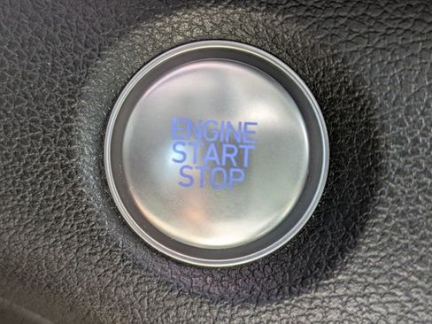 Used 2020 Hyundai Santa Fe SEL image 37