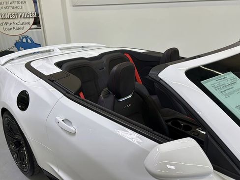 Used 2022 Chevrolet Camaro ZL1 image 13