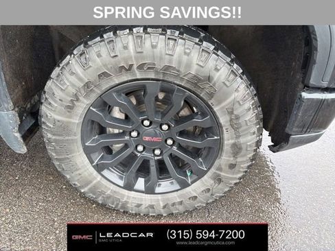 Used 2023 GMC Sierra 1500 AT4X image 10
