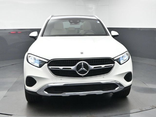 Used 2027 Mercedes-Benz GLC 300 image 2