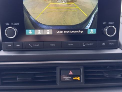 New 2025 Honda Pilot Sport image 21