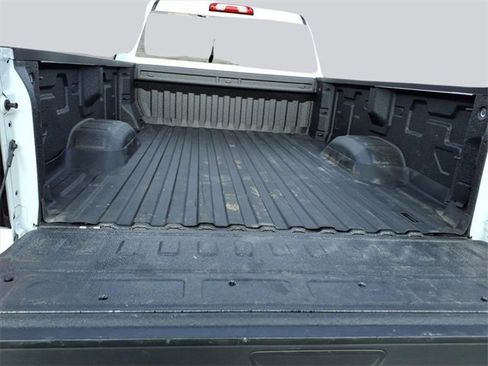 Used 2024 GMC Sierra 2500 Pro w/ Convenience Package image 21