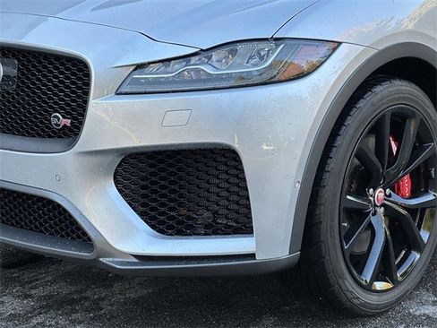 Used 2020 Jaguar F-PACE SVR image 8