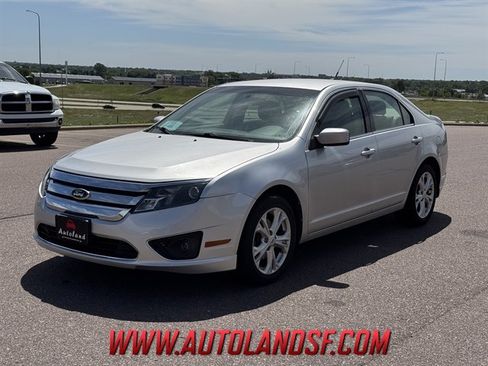 Used 2012 Ford Fusion SE FWD image 1