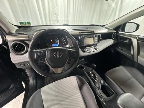 Used 2014 Toyota RAV4 XLE image 15