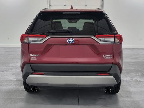 Used 2023 Toyota RAV4 Limited image 8