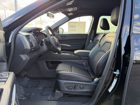 New 2026 Nissan Pathfinder Rock Creek w/ Rock Creek Premium Package image 20