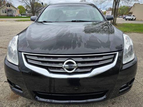 Used 2010 Nissan Altima 2.5 SL w/ SL Pkg FWD image 2