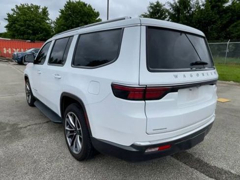 Used 2022 Jeep Wagoneer Series II w/ Convenience Group I AWD/4WD image 8