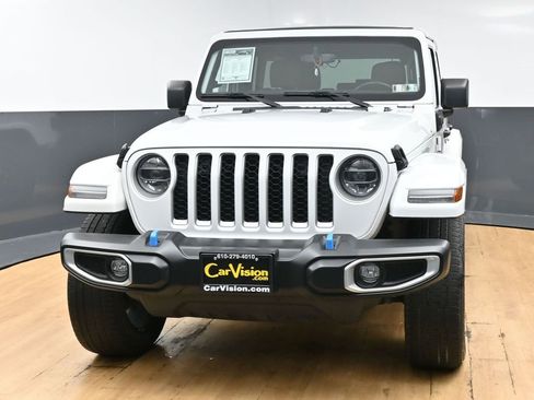 Used 2022 Jeep Wrangler Unlimited Sahara w/ Cold Weather Group image 5