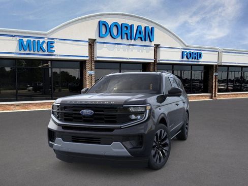 New 2026 Ford Expedition Platinum w/ Driver's Package image 2