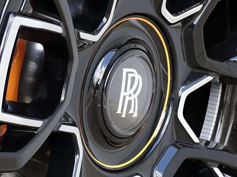 Certified 2024 Rolls-Royce Ghost Black Badge w/ Black Badge Ghost Package AWD/4WD image 7