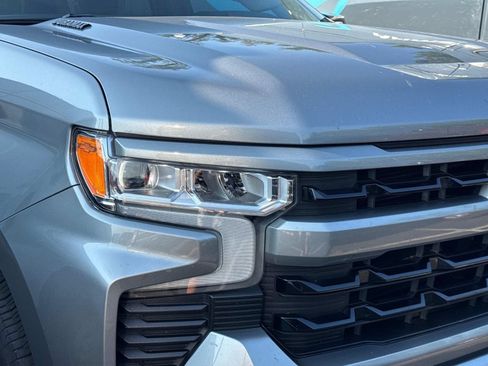 Used 2023 Chevrolet Silverado 1500 RST AWD/4WD image 3