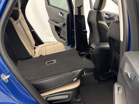 Certified 2022 Ford Escape Titanium w/ Class II Trailer Tow Package image 39