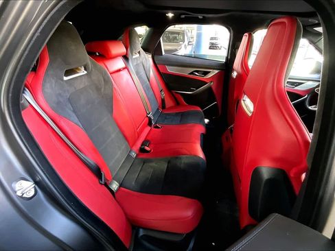 Used 2023 Jaguar F-PACE SVR image 21