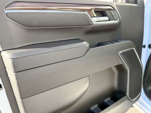 Used 2023 Chevrolet Silverado 1500 RST image 14